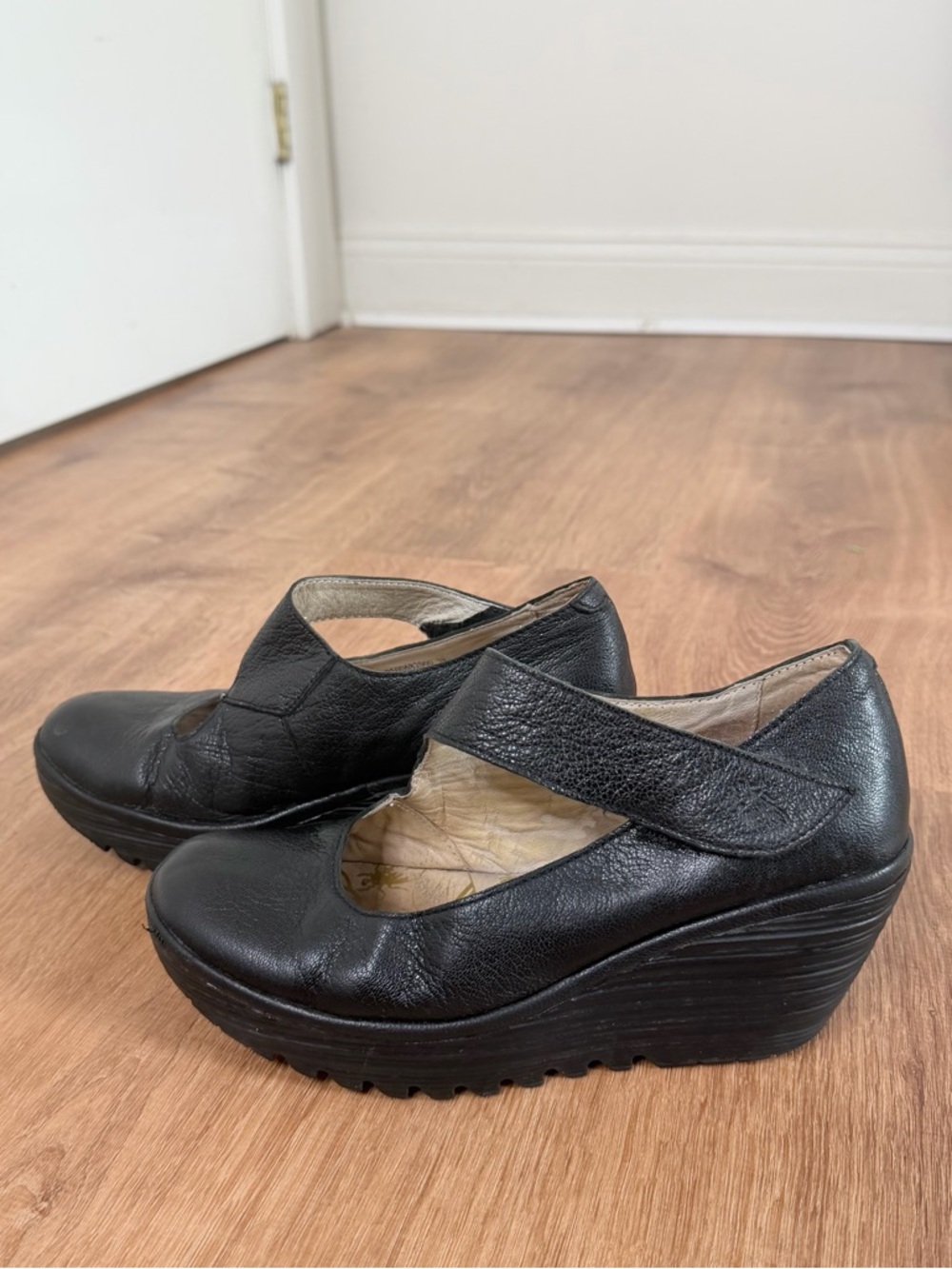 Fly London Yasi Wedge Pump Black Leather Mary Jane Shoes
